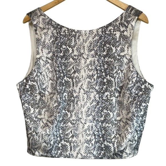 Abercrombie & Fitch NWT Satin Snakeskin Print Crop Low Back Sleeveless Top XL - Picture 2 of 11